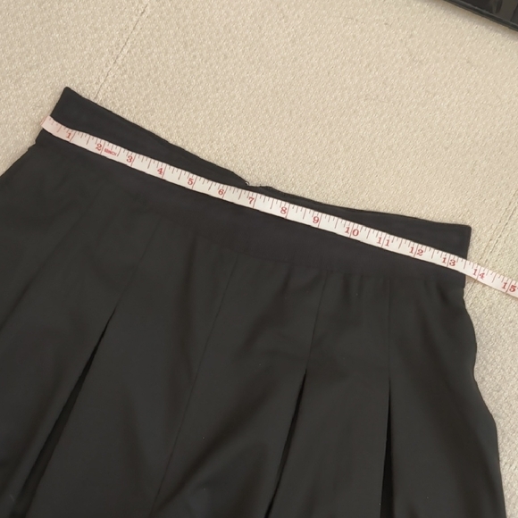 Alice + Olivia Culottes - Picture 5 of 10